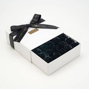 Black 25 Luxury Soap Roses